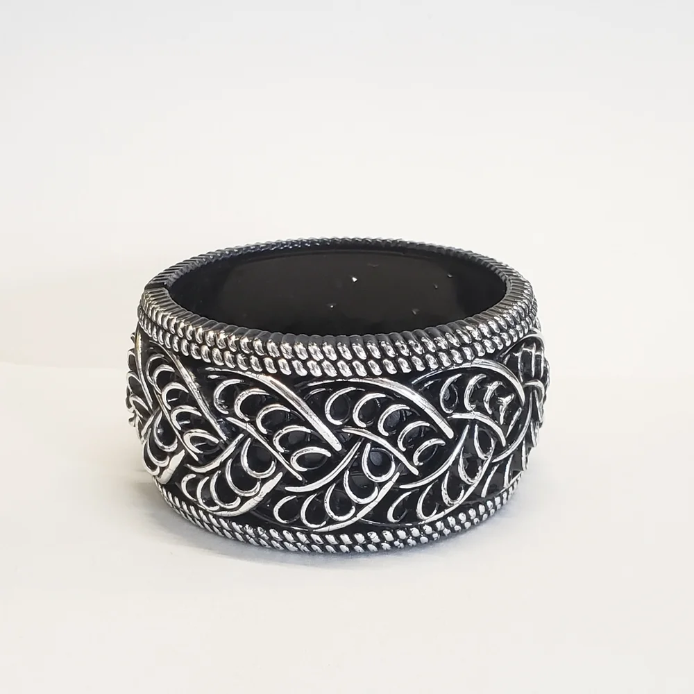 Unique Silver Swirl Acrylic Light Weight Hinge Bracelet